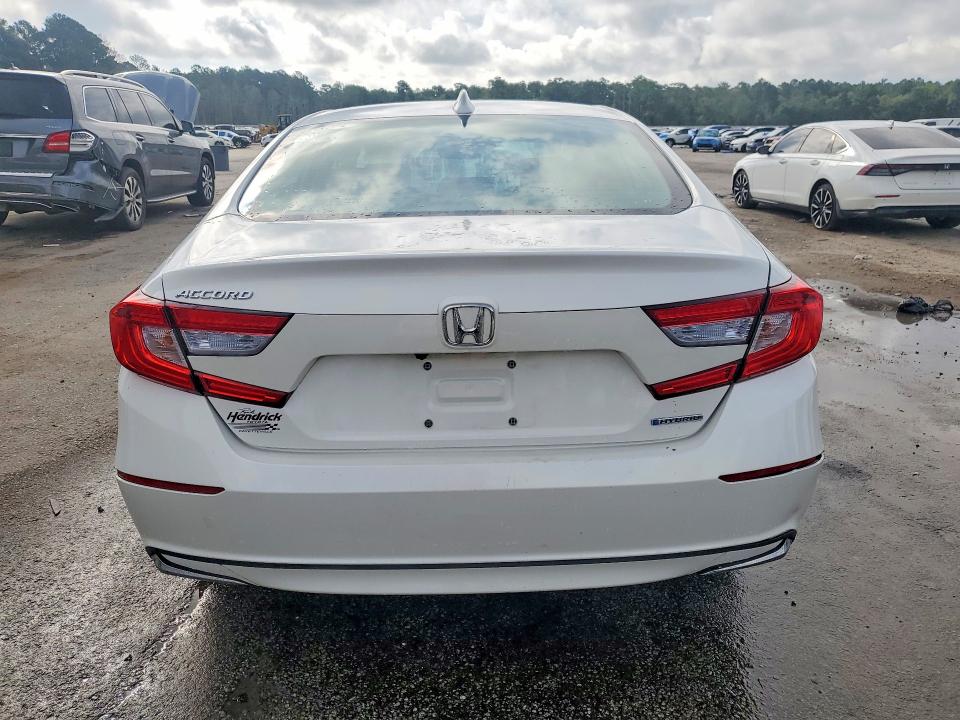 Photo 6 from auction – 2018 HONDA ACCORD with VIN 1HGCV3F57JA004501