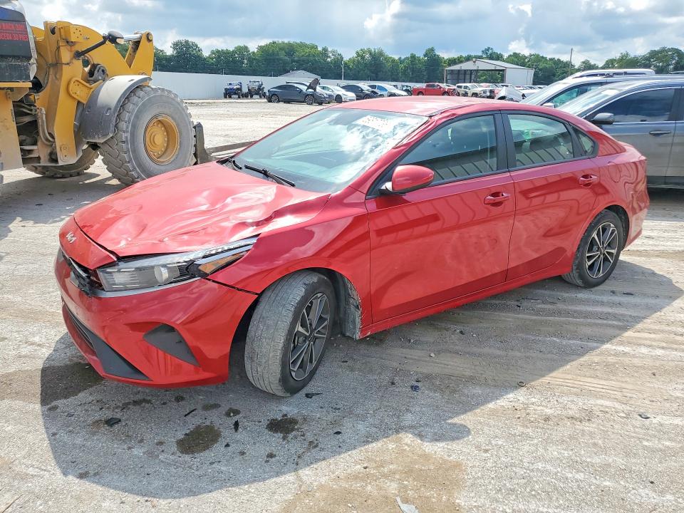 KIA FORTE 2023 z numerem VIN 3KPF24AD8PE652704 - Zdjęcie z aukcji