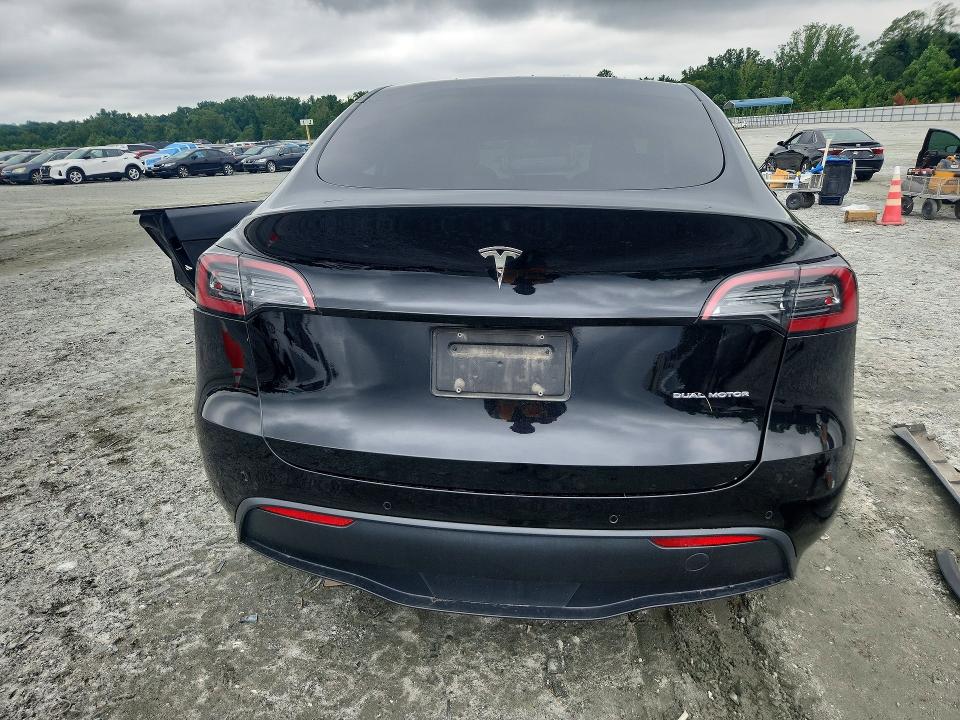 Photo 6 from auction – 2021 TESLA MODEL Y with VIN 5YJYGDEE2MF278139