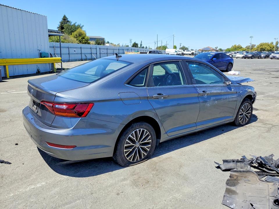 Photo 3 from auction – 2019 VOLKSWAGEN JETTA with VIN 3VWE57BUXKM255171