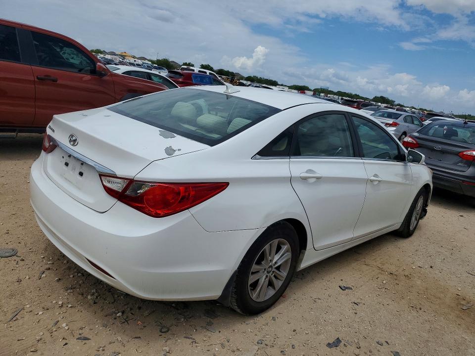 Photo 3 from auction – 2013 HYUNDAI SONATA with VIN 5NPEB4AC4DH779265