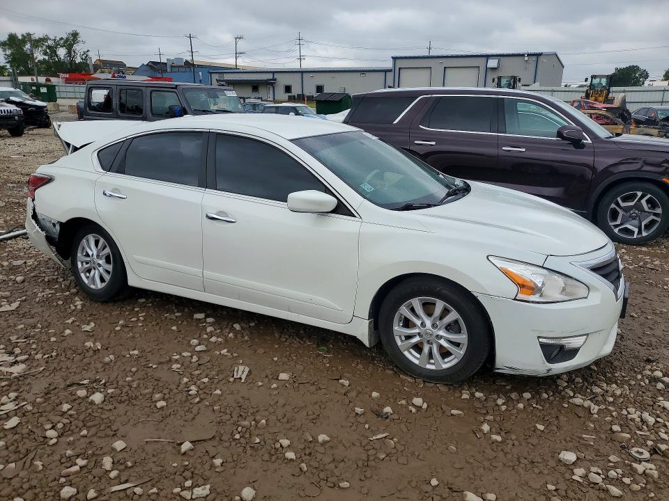 Photo 4 from auction – 2014 NISSAN ALTIMA with VIN 1N4AL3AP2EC157002