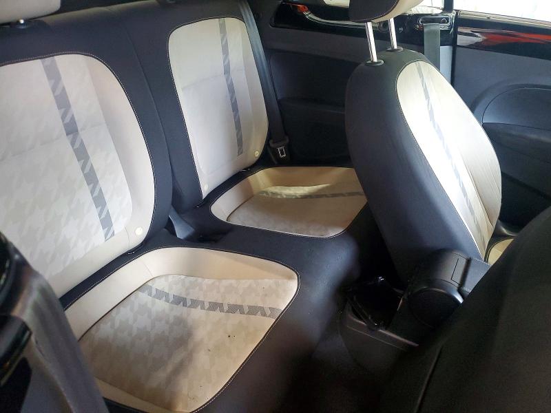 Photo 10 from auction – 2018 VOLKSWAGEN BEETLE with VIN 3VW5DAAT2JM505025