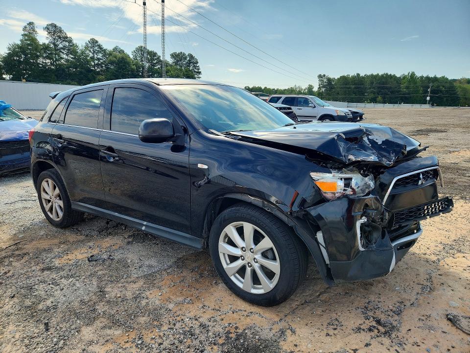Photo 4 from auction – 2015 MITSUBISHI OUTLANDER SPORT with VIN 4A4AP4AU1FE024451