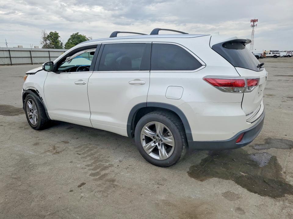 Photo 2 from auction – 2016 TOYOTA HIGHLANDER with VIN 5TDYKRFH7GS141282