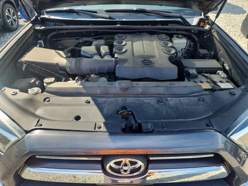 Photo 12 from auction – 2020 TOYOTA 4RUNNER with VIN JTEBU5JR6L5835952