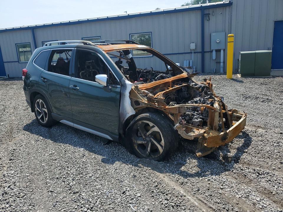 Photo 4 from auction – 2024 SUBARU FORESTER with VIN JF2SKAMC2RH439360