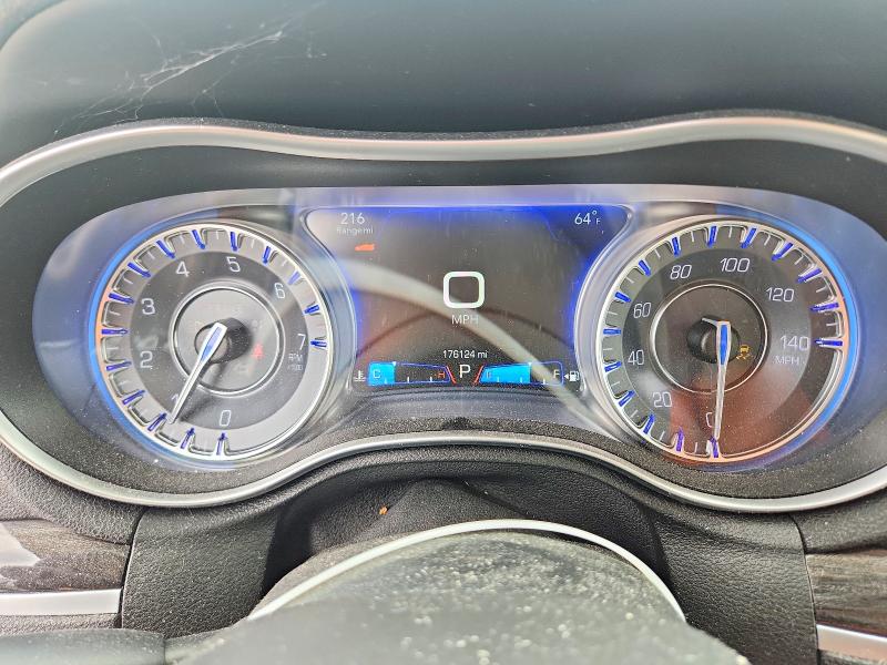 Photo 9 from auction – 2017 CHRYSLER 300 with VIN 2C3CCARG8HH622108