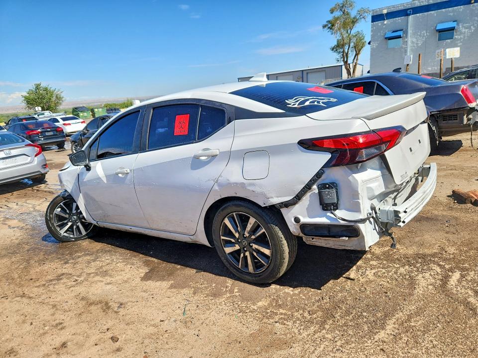 Zdjęcie 2 z aukcji – 2022 NISSAN VERSA z VIN 3N1CN8EV5NL851046