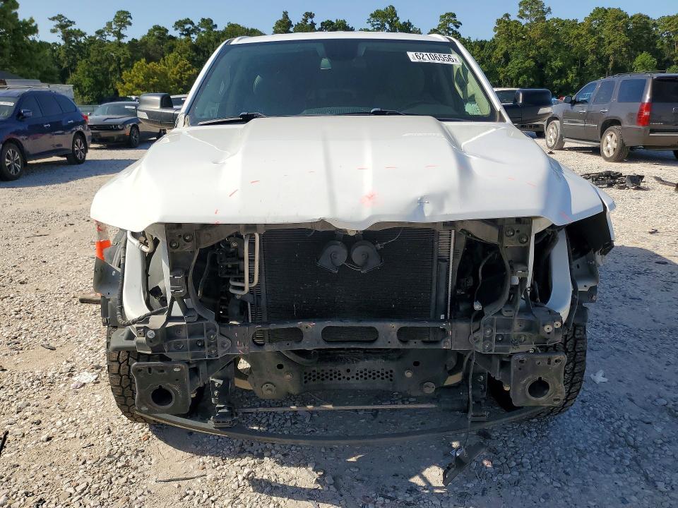 Photo 5 from auction – 2019 RAM 1500 with VIN 1C6RREFT5KN508649
