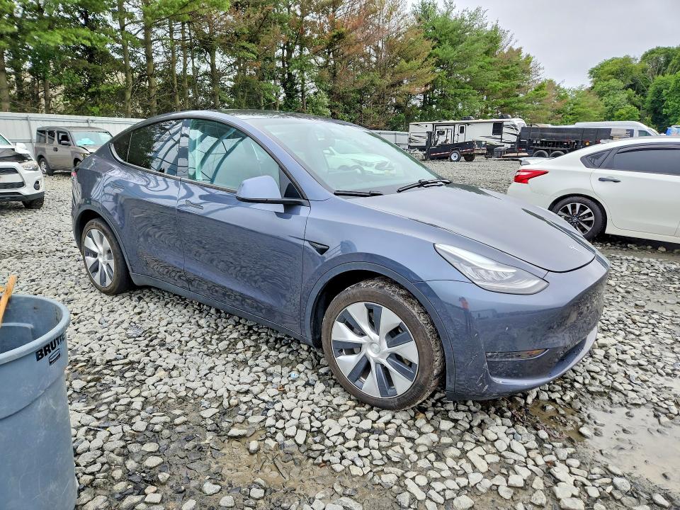 Photo 4 from auction – 2020 TESLA MODEL Y with VIN 5YJYGDEE8LF031593