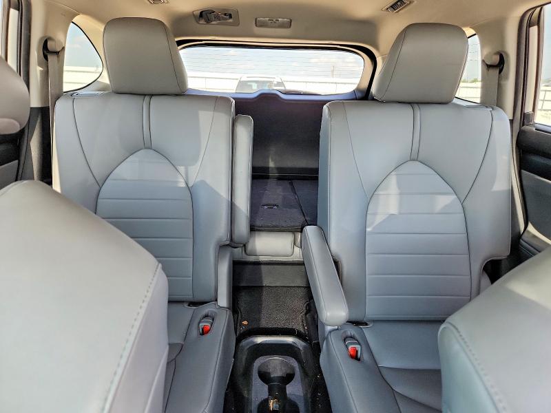 Photo 10 from auction – 2020 TOYOTA HIGHLANDER with VIN 5TDGBRCH5LS508772
