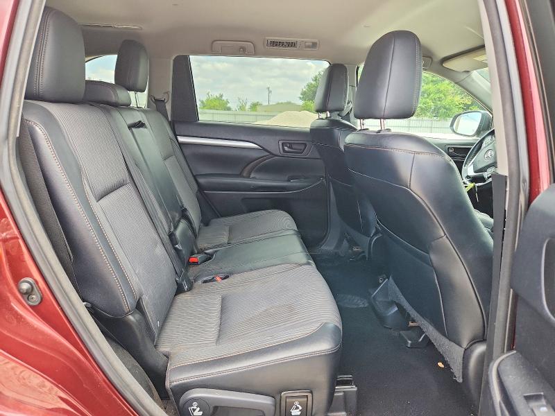Photo 11 from auction – 2016 TOYOTA HIGHLANDER with VIN 5TDZKRFH2GS129478
