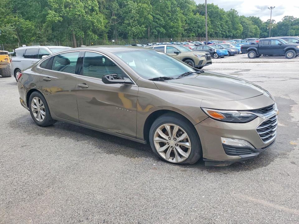 Photo 4 from auction – 2020 CHEVROLET MALIBU with VIN 1G1ZD5ST8LF062272