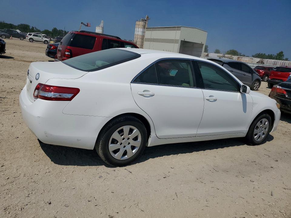 Photo 3 from auction – 2010 TOYOTA CAMRY with VIN 4T1BF3EK3AU562841