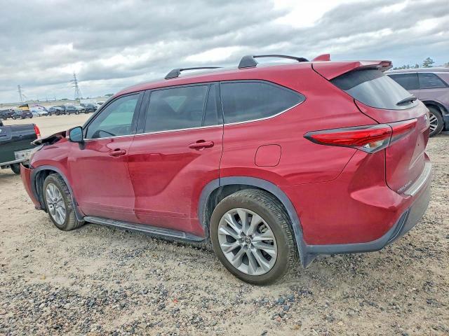 صورة رقم 2 من المزاد - 2021 TOYOTA HIGHLANDER مع VIN 5TDYZRAH9MS522002