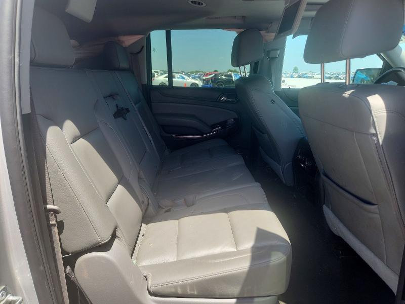 Photo 11 from auction – 2016 CHEVROLET SUBURBAN with VIN 1GNSCHKC1GR321905