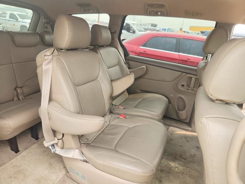 Photo 11 from auction – 2005 TOYOTA SIENNA with VIN 5TDZA23C75S246862