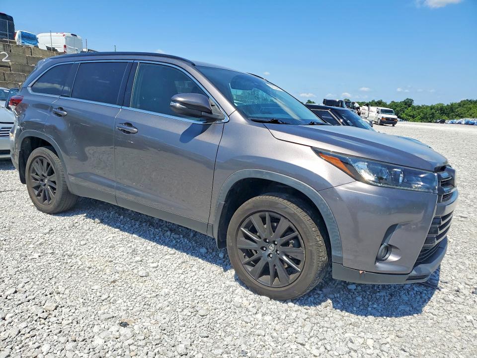 Photo 4 from auction – 2019 TOYOTA HIGHLANDER with VIN 5TDJZRFH5KS604199