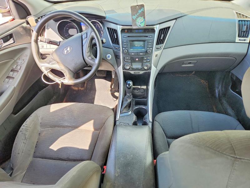 Photo 8 from auction – 2014 HYUNDAI SONATA with VIN KMHEC4A45EA116474
