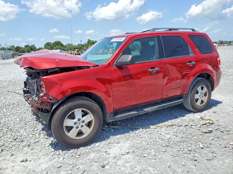 FORD ESCAPE 2011 مع رقم تعريف المركبة 1FMCU0D73BKC48335 - صورة من المزاد