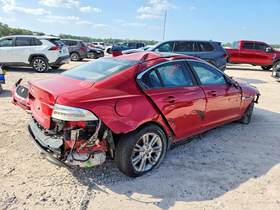 Photo 3 from auction – 2017 JAGUAR XE with VIN SAJAD4BG6HA947996