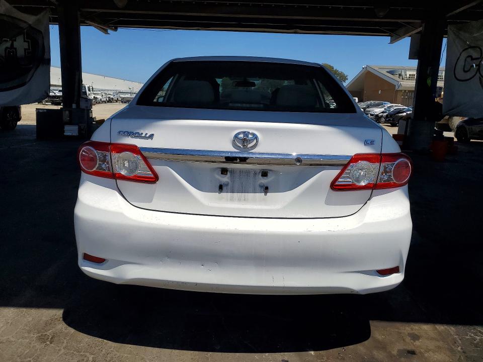 Photo 6 from auction – 2013 TOYOTA COROLLA with VIN 2T1BU4EE9DC949745