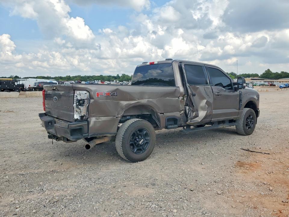 Photo 3 from auction – 2023 FORD 250 with VIN 1FT8W2BN1PED09060