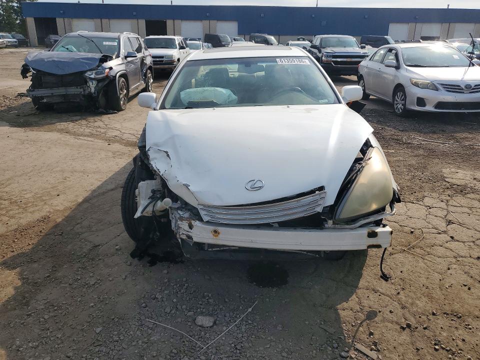Photo 5 from auction – 2003 LEXUS ES with VIN JTHBF30G736001569