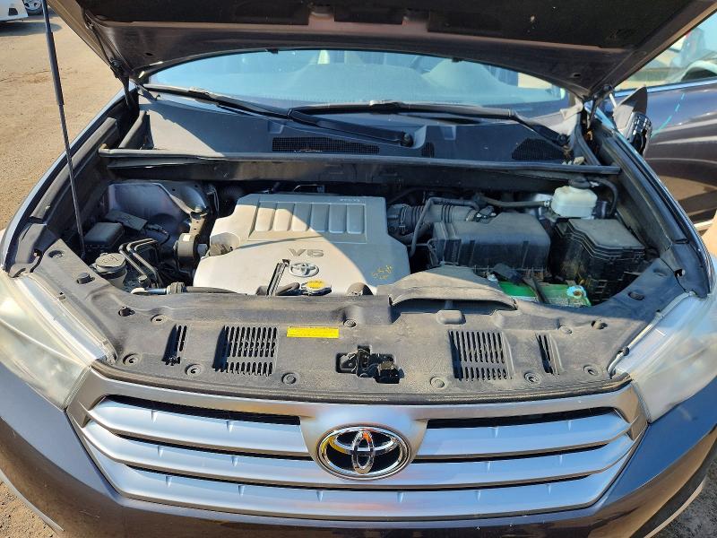 Фото 12 с аукциона – 2012 TOYOTA HIGHLANDER с VIN 5TDYK3EHXCS067526