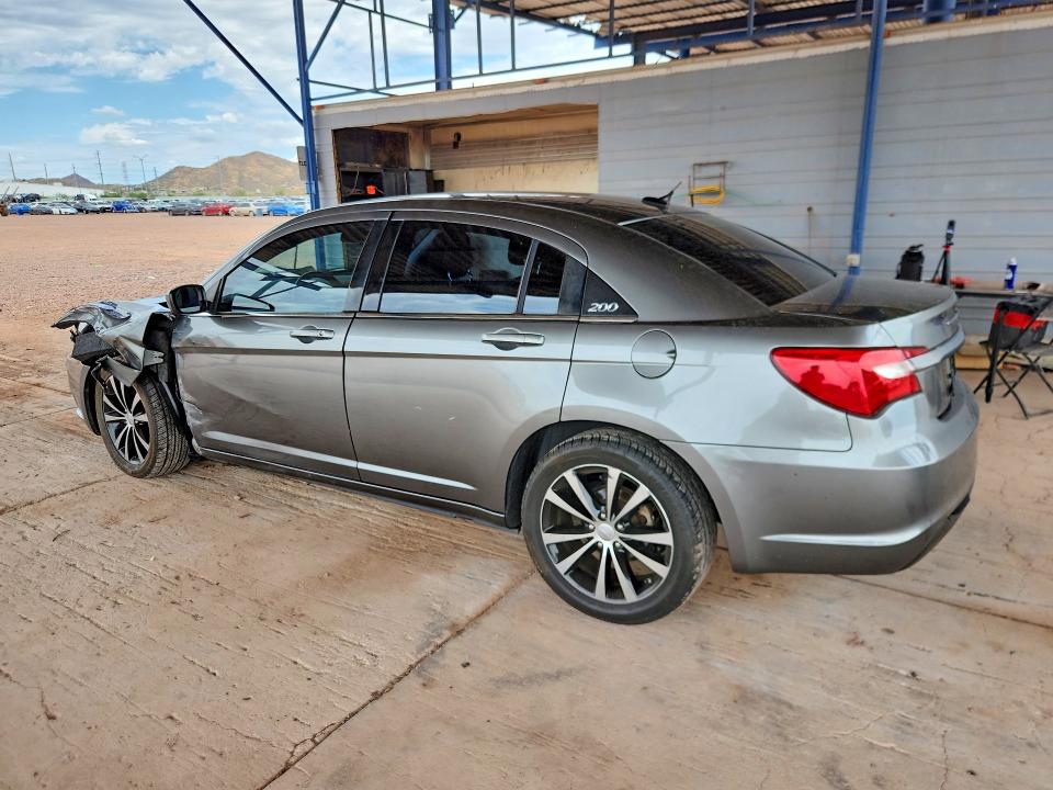 Photo 2 from auction – 2012 CHRYSLER 200 with VIN 1C3CCBBG8CN297041