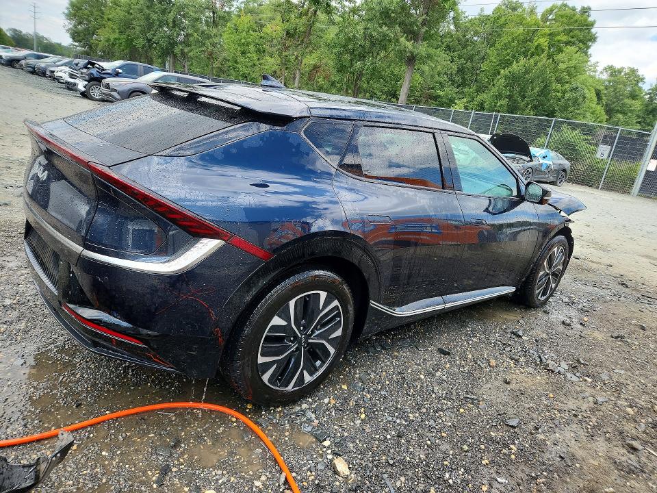 Photo 3 from auction – 2024 KIA EV6 with VIN KNDC3DLC1R5198573