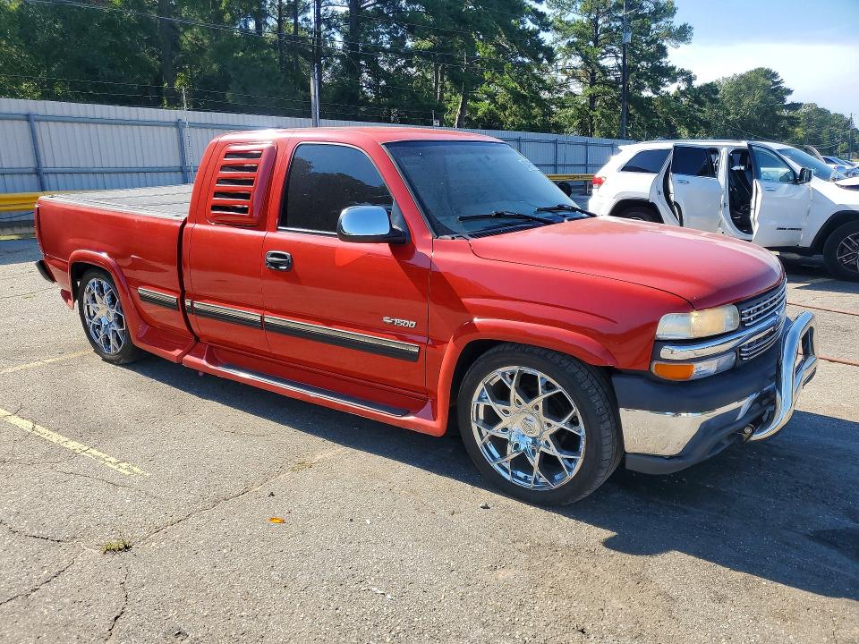 Photo 4 from auction – 2001 CHEVROLET SILVERADO with VIN 2GCEC19V711152056