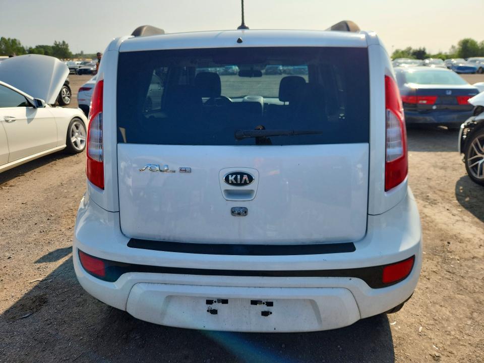 Photo 6 from auction – 2013 KIA SOUL with VIN KNDJT2A60D7759321