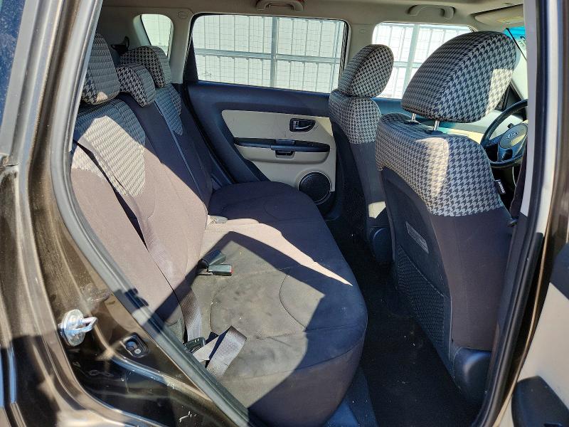 Photo 11 from auction – 2010 KIA SOUL with VIN KNDJT2A29A7160426