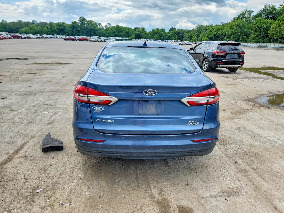 Photo 6 from auction – 2019 FORD FUSION with VIN 3FA6P0MU8KR165516