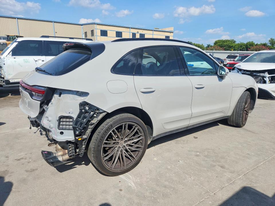 Photo 3 from auction – 2021 PORSCHE MACAN with VIN WP1AB2A59MLB36392