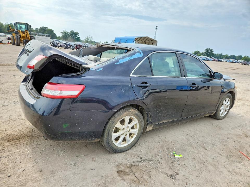 Фото 3 с аукциона – 2011 TOYOTA CAMRY с VIN 4T1BF3EK5BU167335