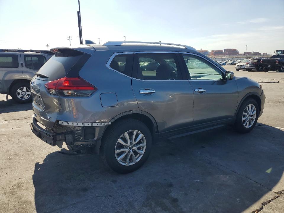 Photo 3 from auction – 2017 NISSAN ROGUE with VIN KNMAT2MTXHP502092