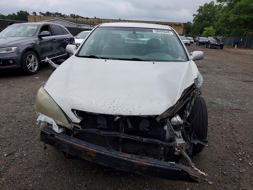 Photo 5 from auction – 2002 TOYOTA CAMRY with VIN 4T1BE32K12U058040