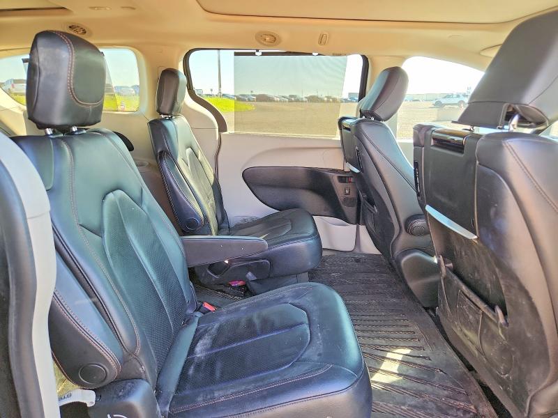 Photo 11 from auction – 2017 CHRYSLER PACIFICA with VIN 2C4RC1EG8HR591755