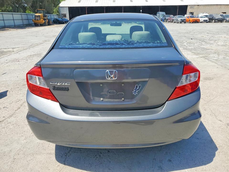 Photo 6 from auction – 2012 HONDA CIVIC with VIN 2HGFB2F50CH611635