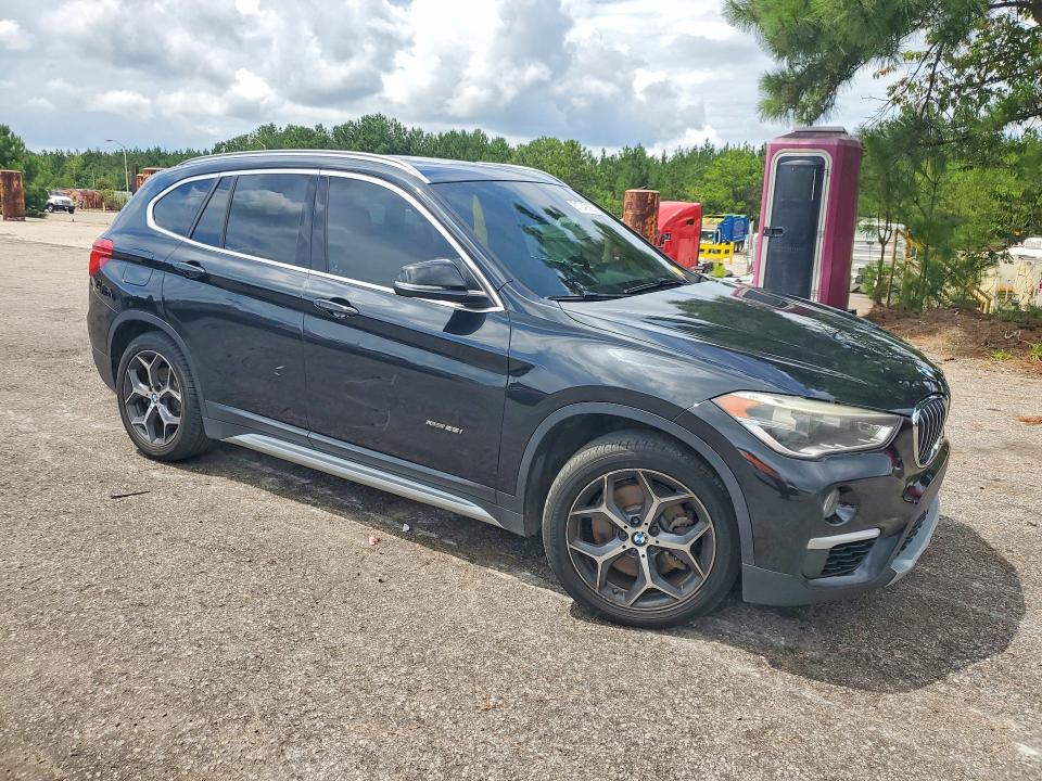 Zdjęcie 4 z aukcji – 2016 BMW X1 z VIN WBXHT3Z31G4A48138
