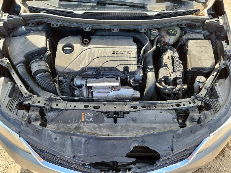 Photo 11 from auction – 2018 CHEVROLET CRUZE with VIN 1G1BE5SM1J7204475