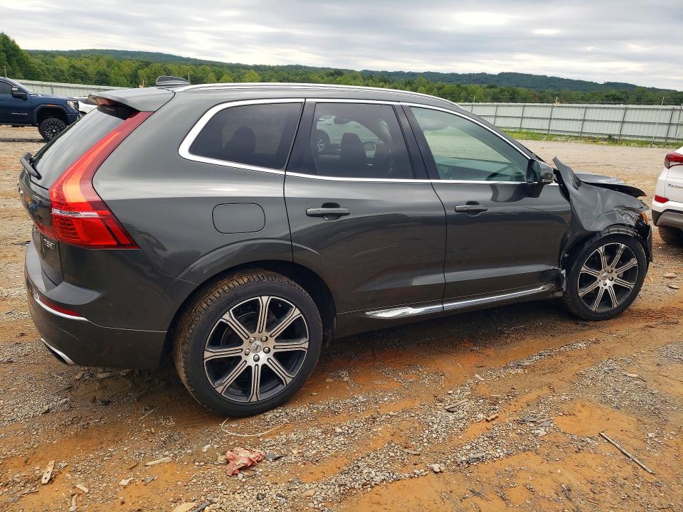 Zdjęcie 3 z aukcji – 2020 VOLVO XC60 z VIN YV4102RL8L1550605