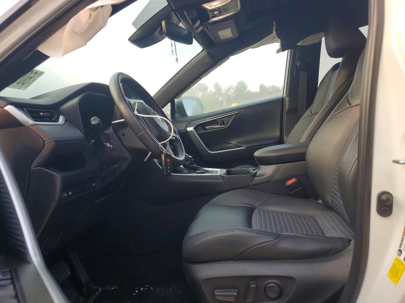 Photo 7 from auction – 2023 TOYOTA RAV4 with VIN 2T3E6RFV9PW042829