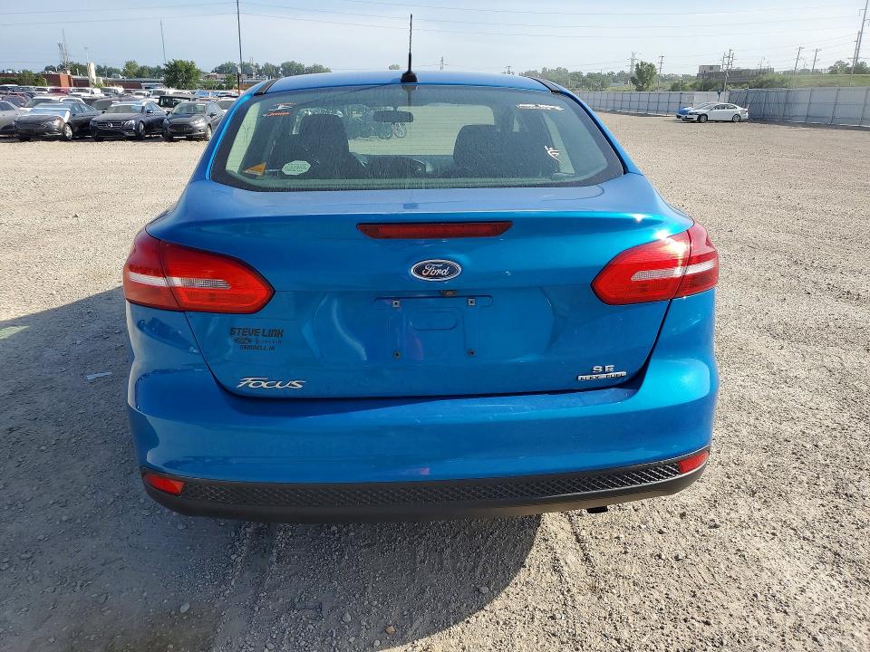 Photo 6 from auction – 2016 FORD FOCUS with VIN 1FADP3F22GL212677
