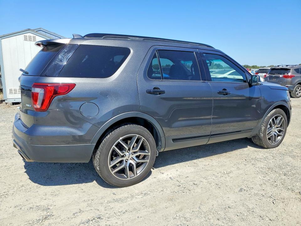 صورة رقم 3 من المزاد - 2017 FORD EXPLORER مع VIN 1FM5K8GT5HGA88461