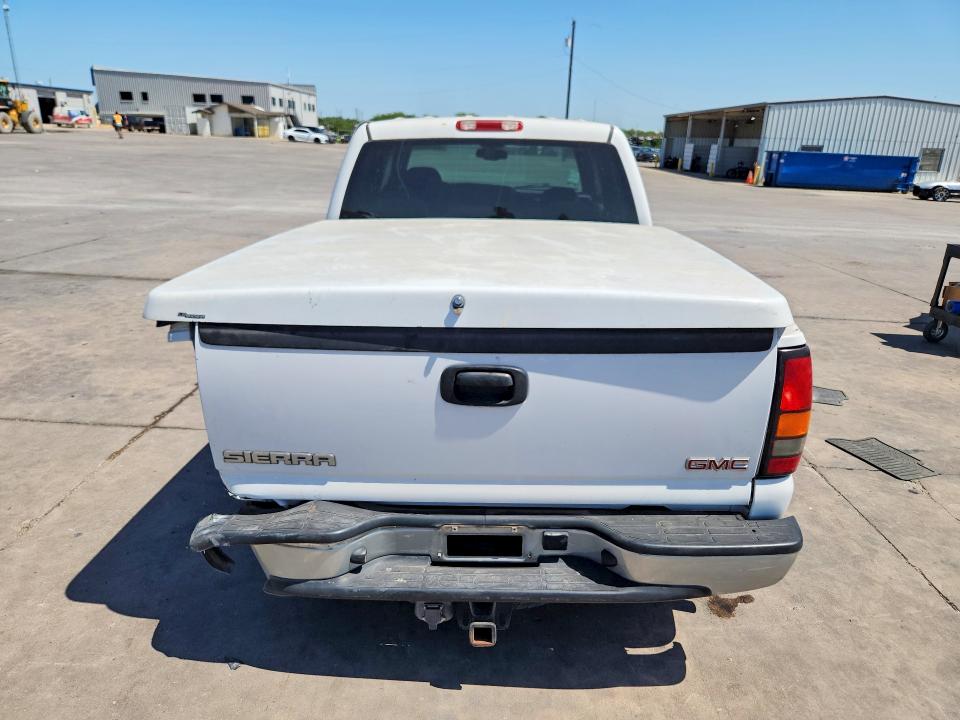 Photo 6 from auction – 2005 GMC NEW SIERRA with VIN 2GTEC13T251155881