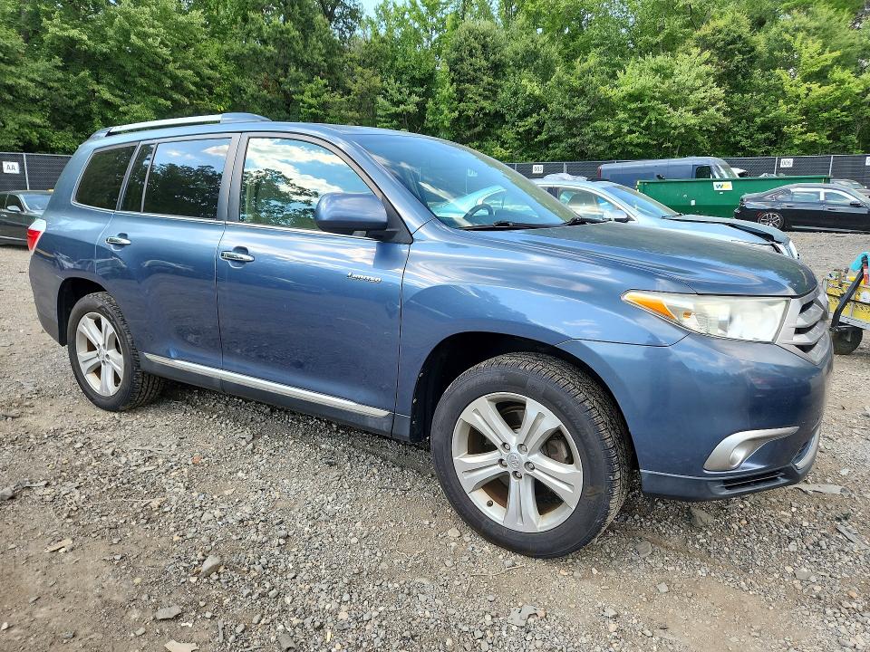 Photo 4 from auction – 2013 TOYOTA HIGHLANDER with VIN 5TDDK3EH2DS229181